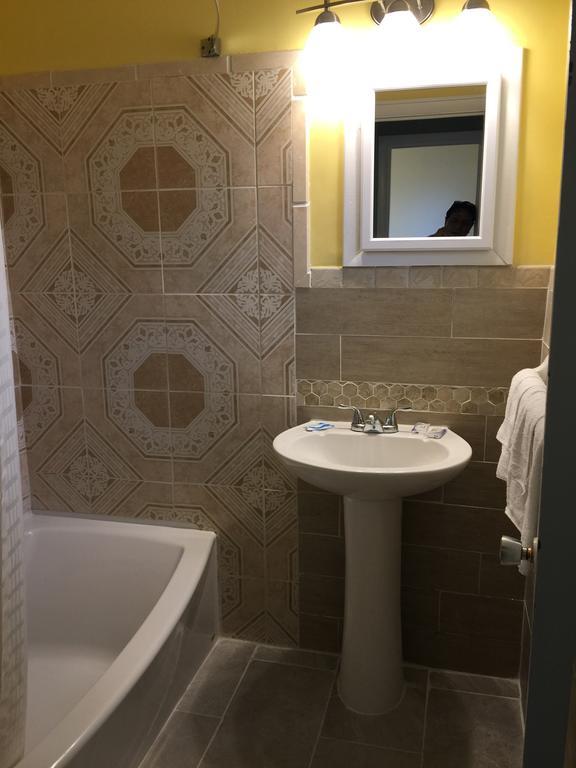 Skyland Motel Корнелия Екстериор снимка