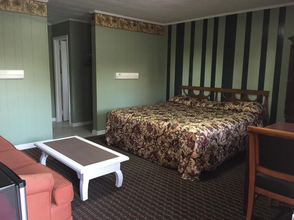 Skyland Motel Корнелия Екстериор снимка