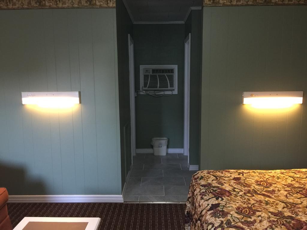 Skyland Motel Корнелия Екстериор снимка