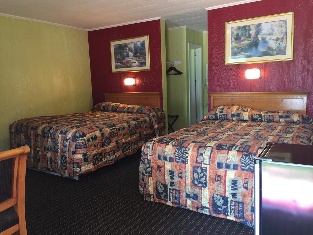 Skyland Motel Корнелия Екстериор снимка
